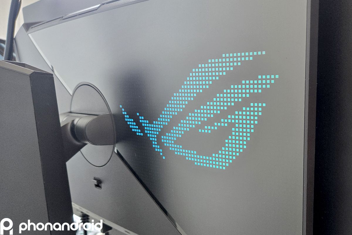 Pied et assemblage du moniteur Asus ROG