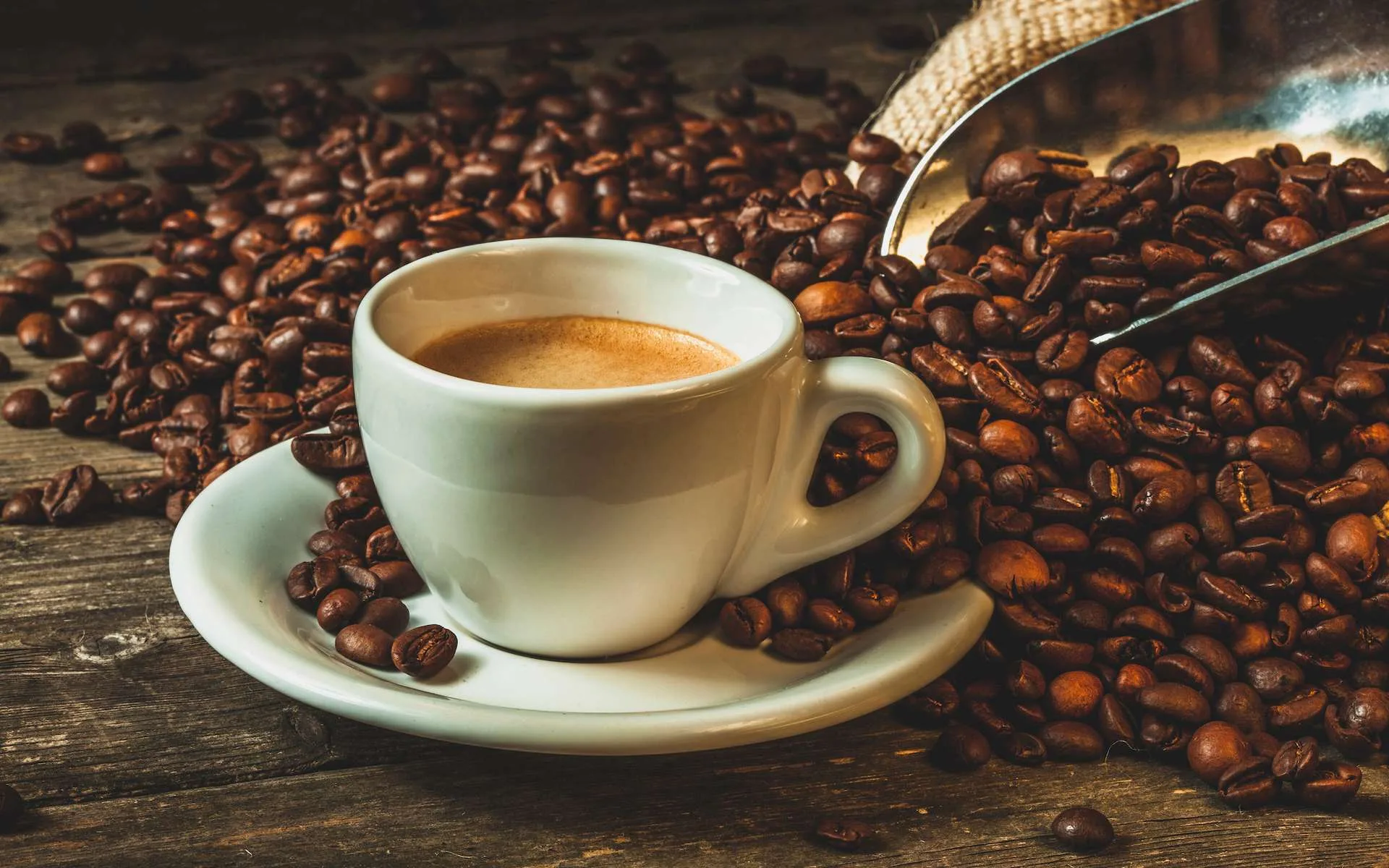 Tasse de café fumante