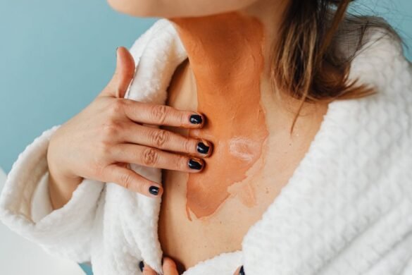 Comment enlever l'autobronzant des mains et du corps