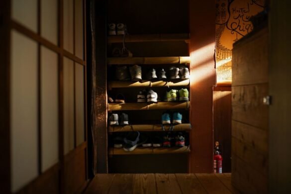 Ranger ses chaussures : les astuces pour gagner de la place