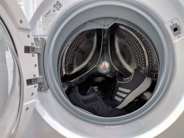Laver des baskets en machine sans les abimer : le guide