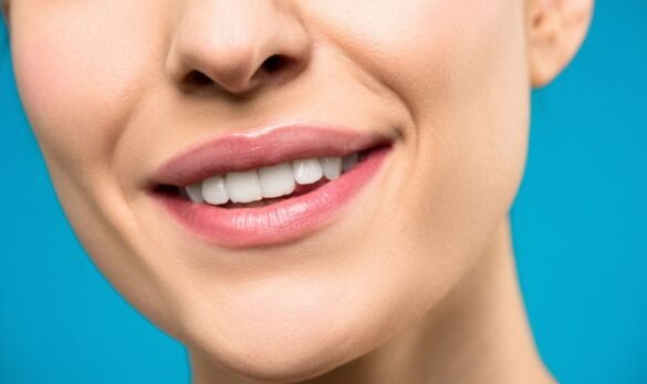 Blanchir les dents a la maison : les astuces qui marchent