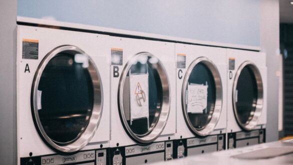 Comment laver des rideaux en machine sans les abîmer